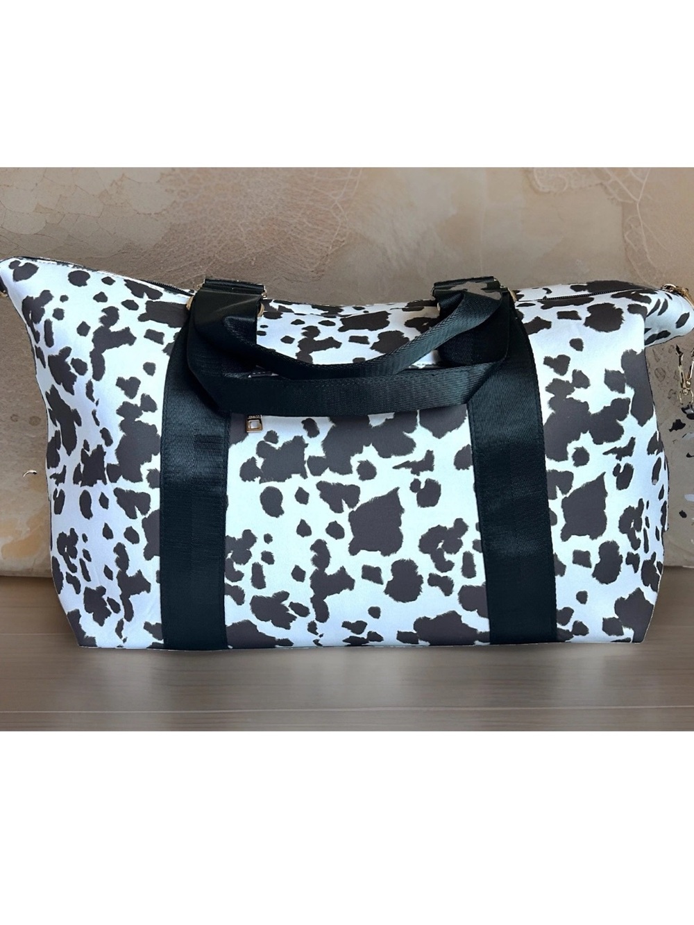 NWT Jen & Co Large Neoprene Duffle Brown & White Cow Pattern W/Black Straps 17”